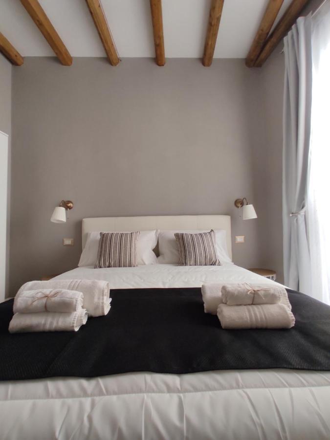 Manno Rooms Affittacamere 卡利亚里 外观 照片