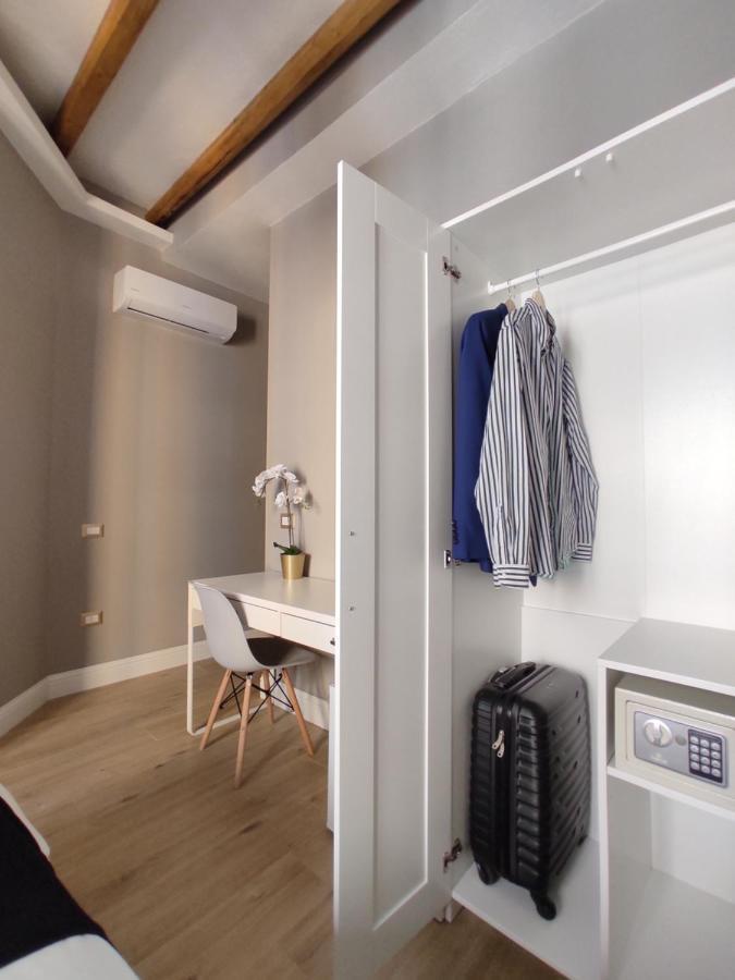 Manno Rooms Affittacamere 卡利亚里 外观 照片