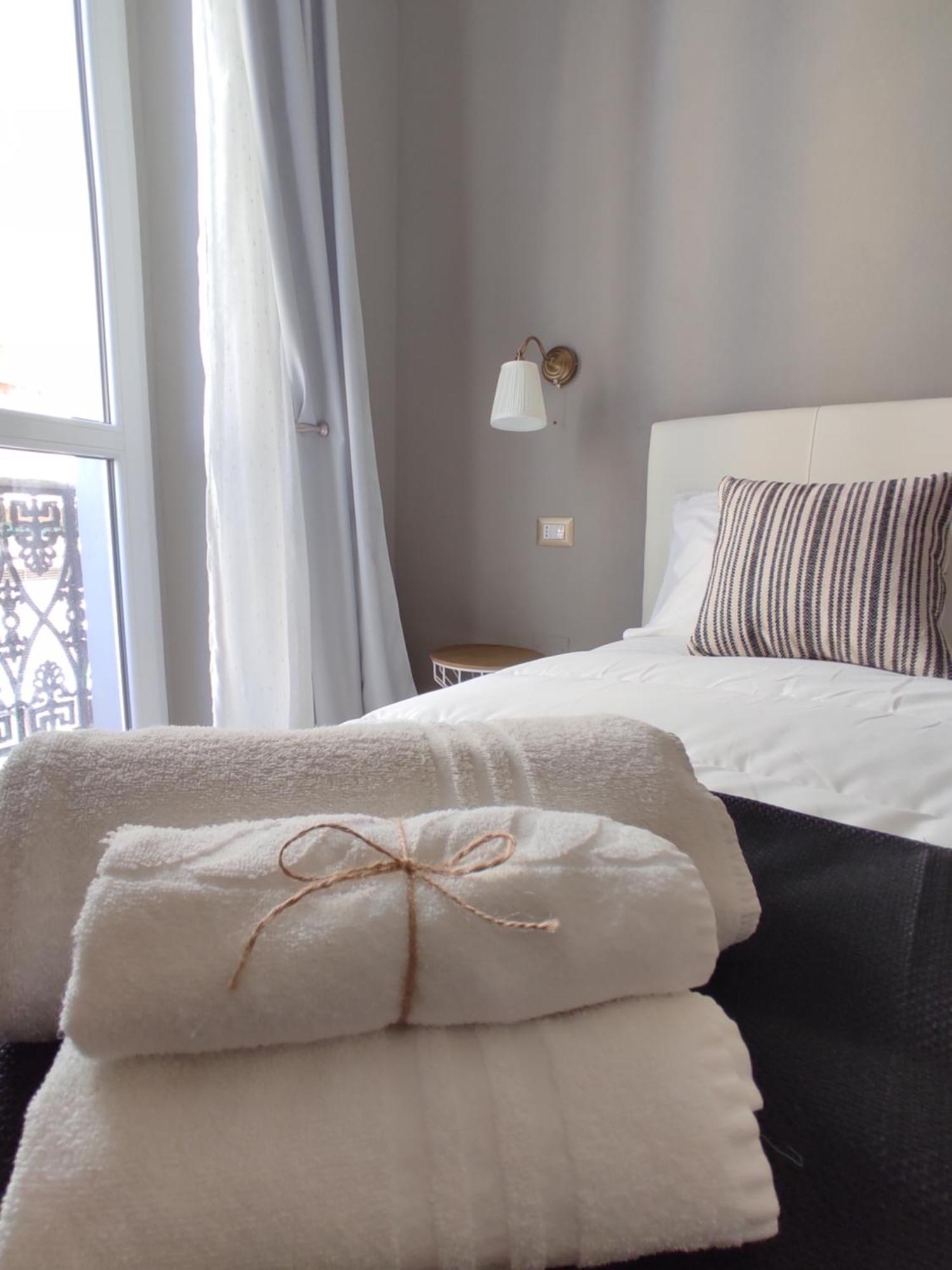 Manno Rooms Affittacamere 卡利亚里 客房 照片